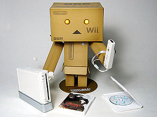 Daily Tech: Cardboard Wii Box Robot Gives Us a Perma-Smile